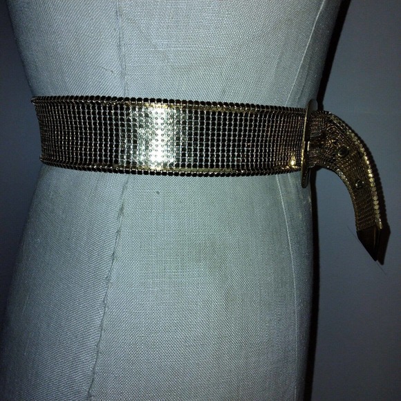 Vintage WHITING & DAVIS Gold Metallic Mesh Belt Chain Mail 29”-31” WAIST main image 4